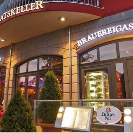Hotel Ratskeller Waren Waren  Esterno foto