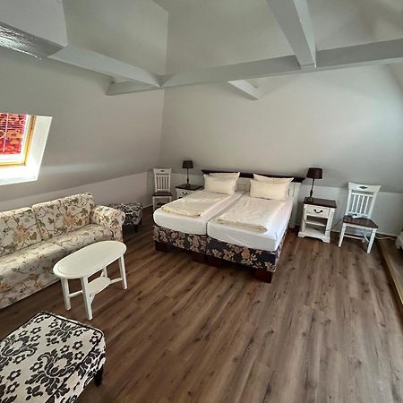 Hotel Ratskeller Waren Waren  Esterno foto